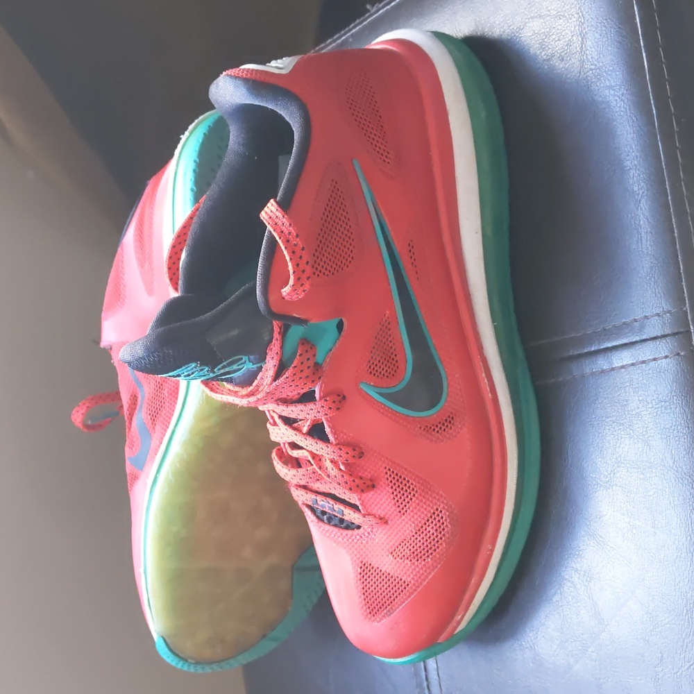 Nike